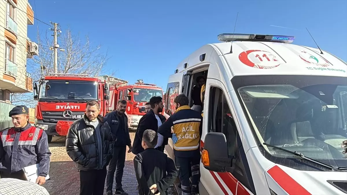 Kocaeli’de Yangında 3 Çocuk Kurtarıldı