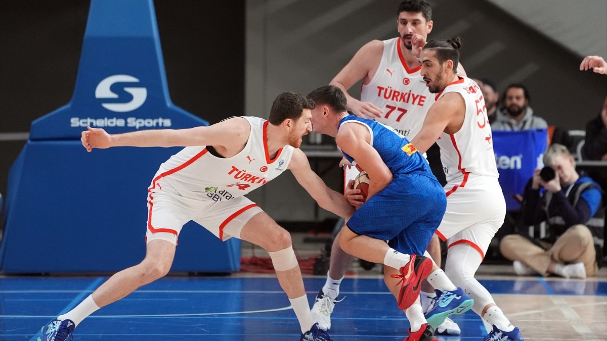 A Milli Erkek Basketbol Takımı ikinciliği İzlanda’ya bıraktı
